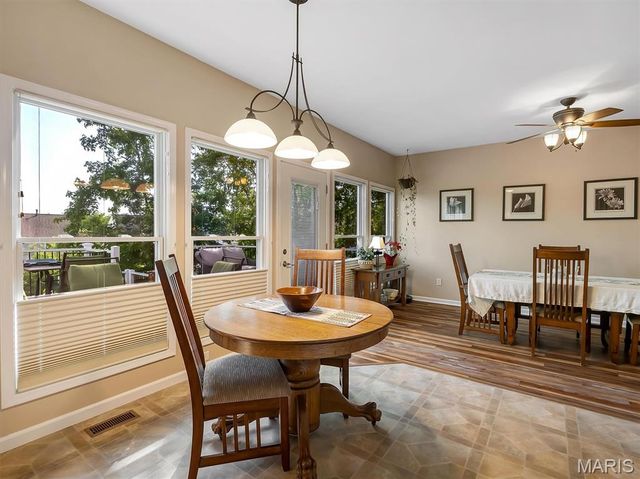 6110 Timberline Place Court, St Louis, MO 63128