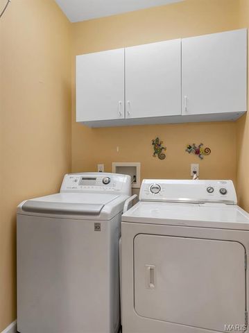 6110 Timberline Place Court, St Louis, MO 63128