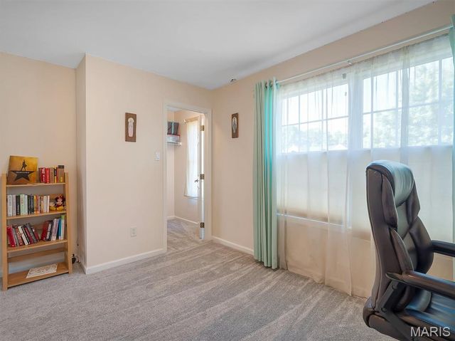 6110 Timberline Place Court, St Louis, MO 63128