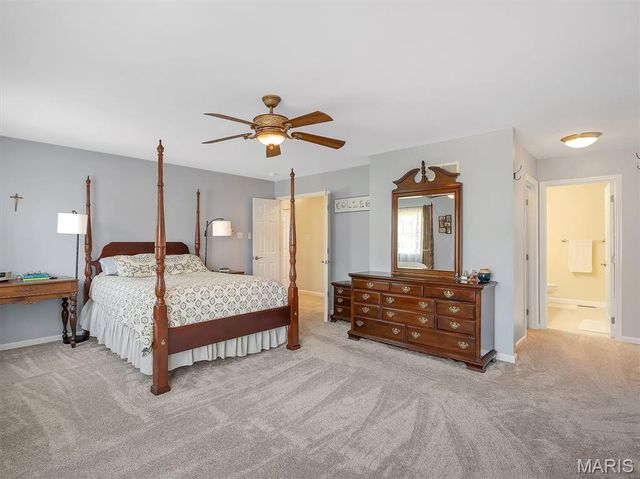 6110 Timberline Place Court, St Louis, MO 63128