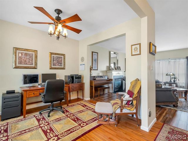 6110 Timberline Place Court, St Louis, MO 63128