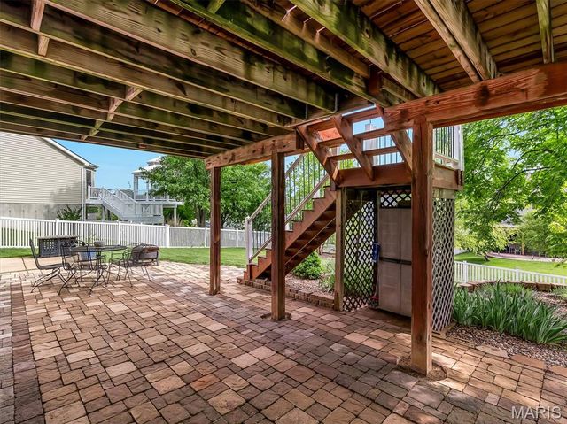 6110 Timberline Place Court, St Louis, MO 63128