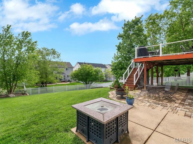6110 Timberline Place Court, St Louis, MO 63128