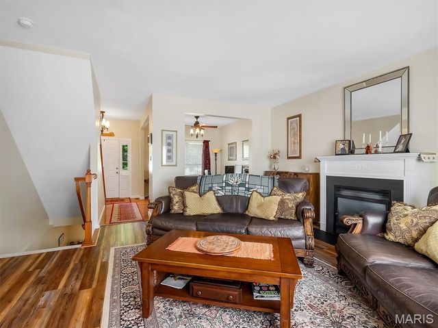 6110 Timberline Place Court, St Louis, MO 63128