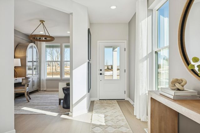 3736 Holbrook Drive, Waconia, MN 55387