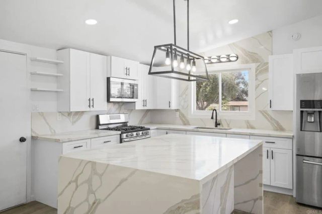 669 Skyview Street, El Cajon, CA 92020