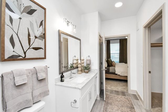 2020 Grandway Drive 2202, Katy, TX 77449