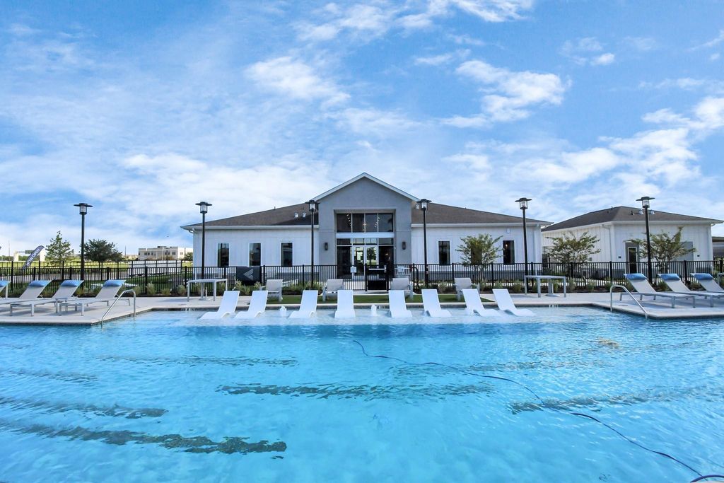 2020 Grandway Drive 2202, Katy, TX 77449