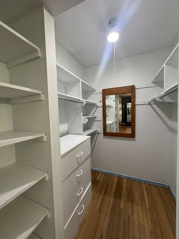 1200 Glen Lane, Hoffman Estates, IL 60169