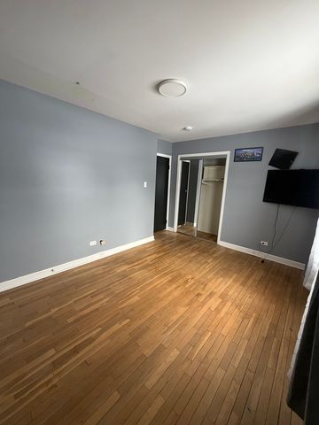 1200 Glen Lane, Hoffman Estates, IL 60169