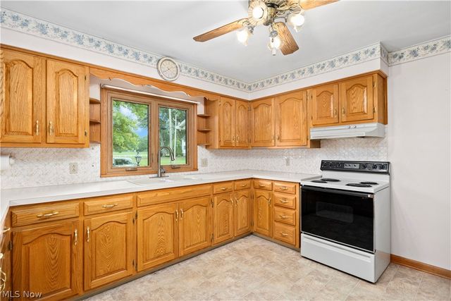 7454 Oberlin Road, Elyria, OH 44035