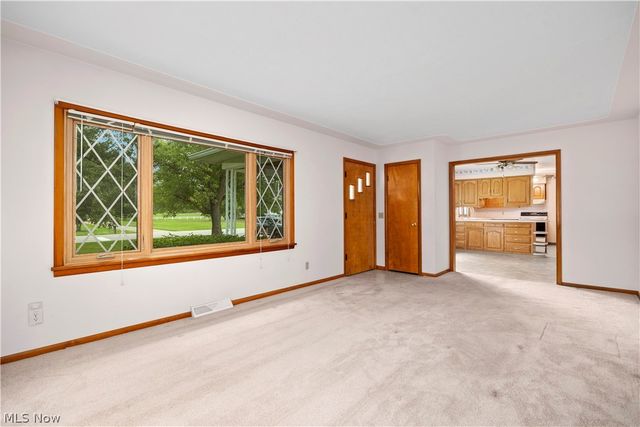 7454 Oberlin Road, Elyria, OH 44035