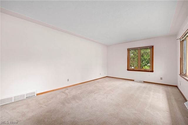7454 Oberlin Road, Elyria, OH 44035