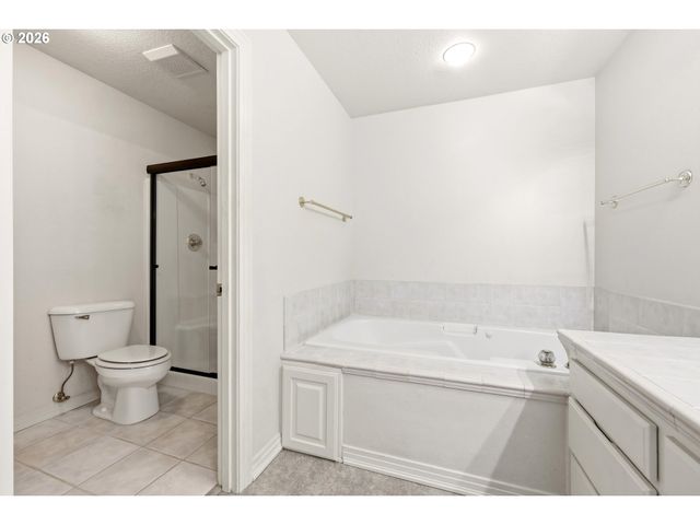 12388 Se SPENCER Ct, Happy Valley, OR 97086