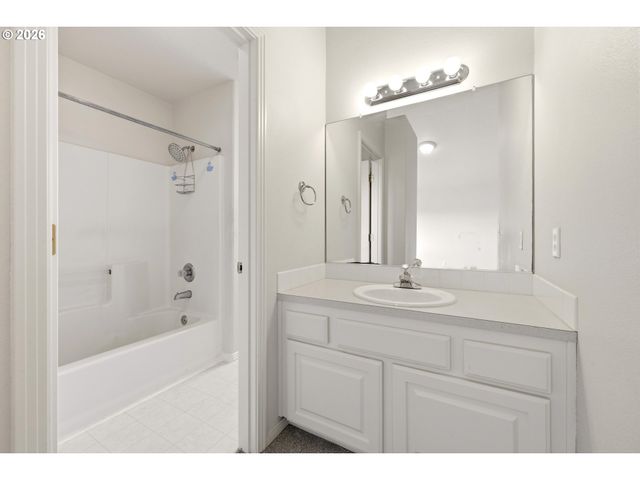 12388 Se SPENCER Ct, Happy Valley, OR 97086