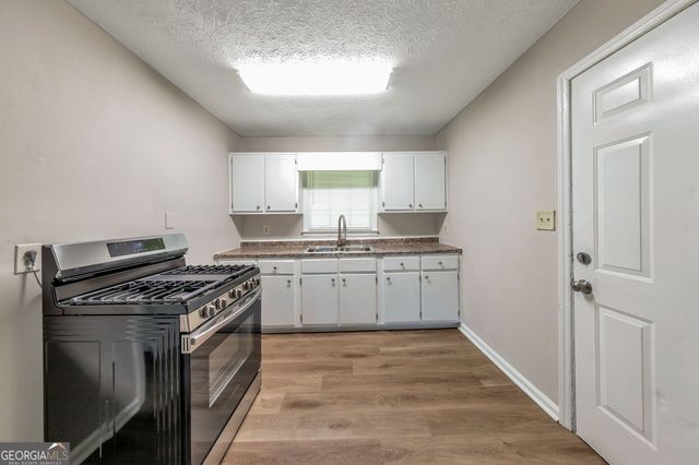 118 Victor Circle NW, Atlanta, GA 30314