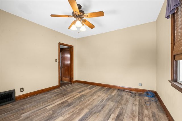 256 Smithfield St, Canonsburg, PA 15317