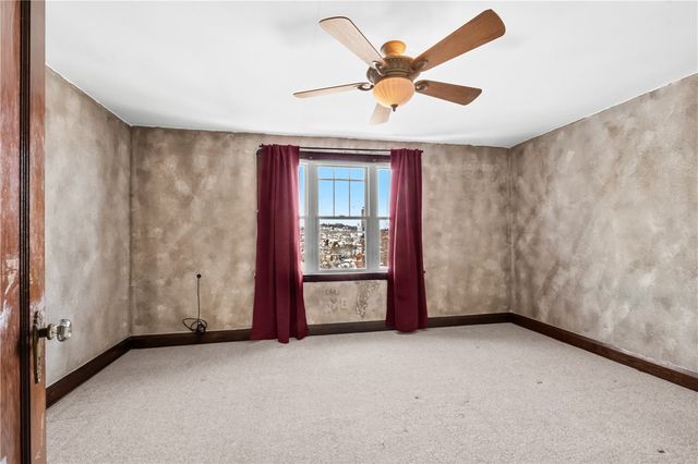 256 Smithfield St, Canonsburg, PA 15317