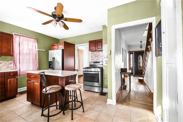 256 Smithfield St, Canonsburg, PA 15317