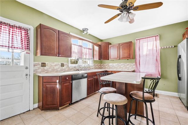 256 Smithfield St, Canonsburg, PA 15317