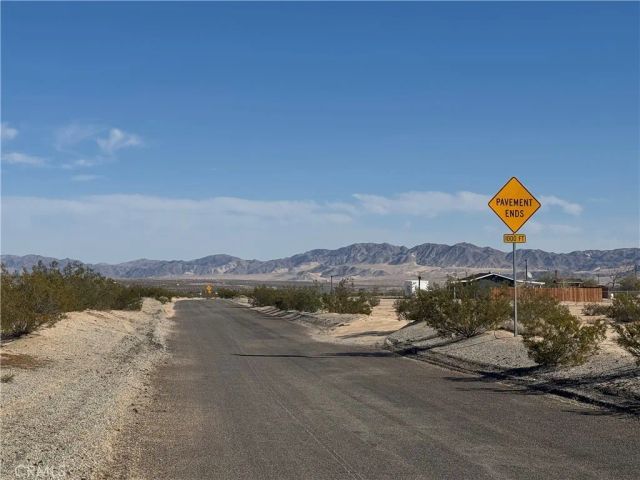 3492 Meldora, 29 Palms, CA 92277