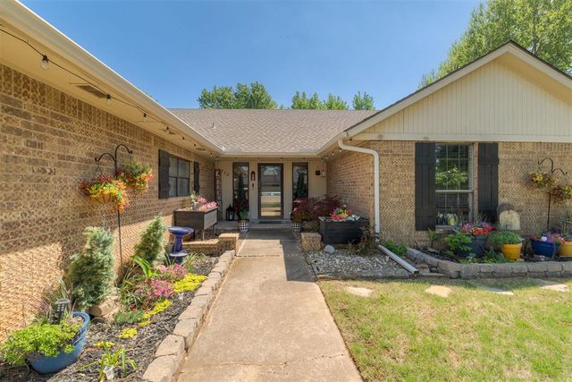 2712 Rolling Hills Terrace, Edmond, OK 73012