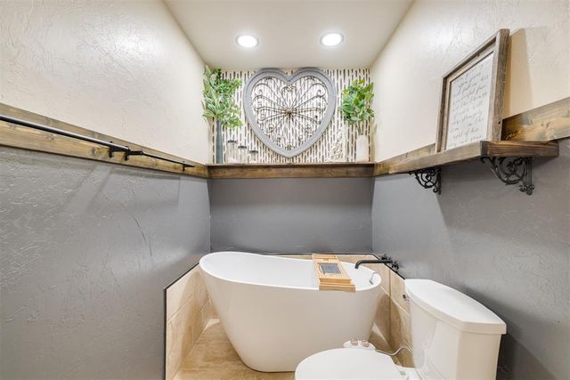 2712 Rolling Hills Terrace, Edmond, OK 73012