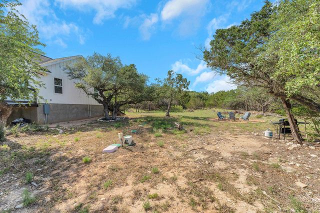 1089 Hidden Hills DR B, Dripping Springs, TX 78620