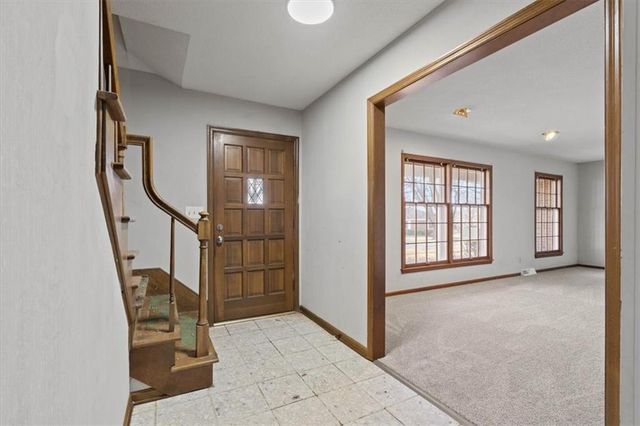 5952 Garnett Street, Shawnee, KS 66203