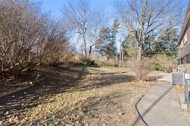 5952 Garnett Street, Shawnee, KS 66203