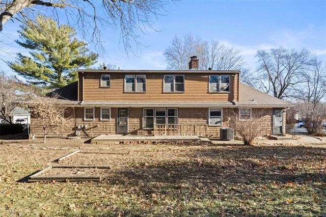 5952 Garnett Street, Shawnee, KS 66203