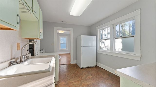 32 E M.L.K Jr Boulevard, Fayetteville, AR 72701