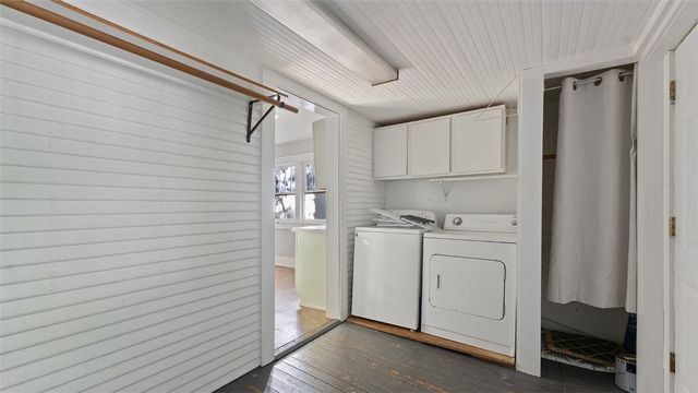 32 E M.L.K Jr Boulevard, Fayetteville, AR 72701