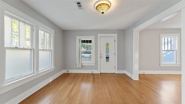 32 E M.L.K Jr Boulevard, Fayetteville, AR 72701