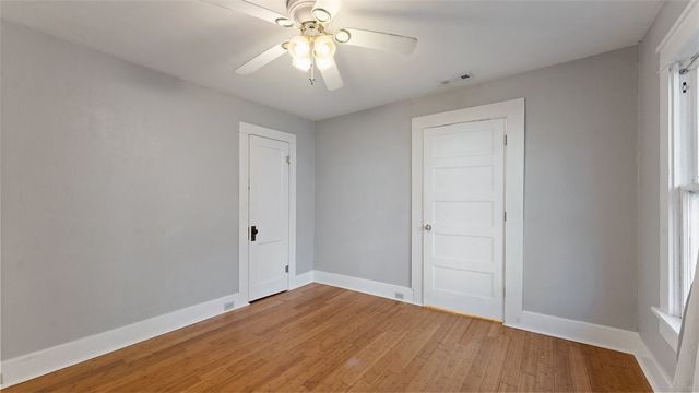 32 E M.L.K Jr Boulevard, Fayetteville, AR 72701