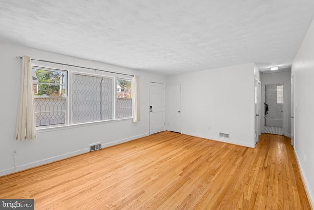 3414 HIGHWOOD DR SE, Washington, DC 20020