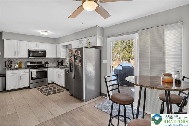 122 Cranberry Drive, Tobyhanna Twp, PA 18610