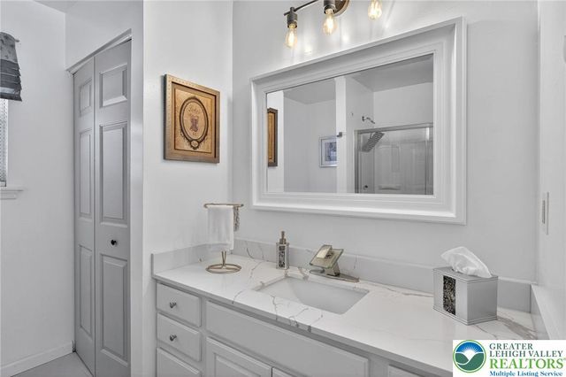 122 Cranberry Drive, Tobyhanna Twp, PA 18610