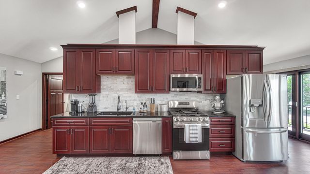 7912 Lake Shore Drive, Cedar Lake, IN 46303