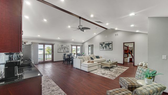 7912 Lake Shore Drive, Cedar Lake, IN 46303