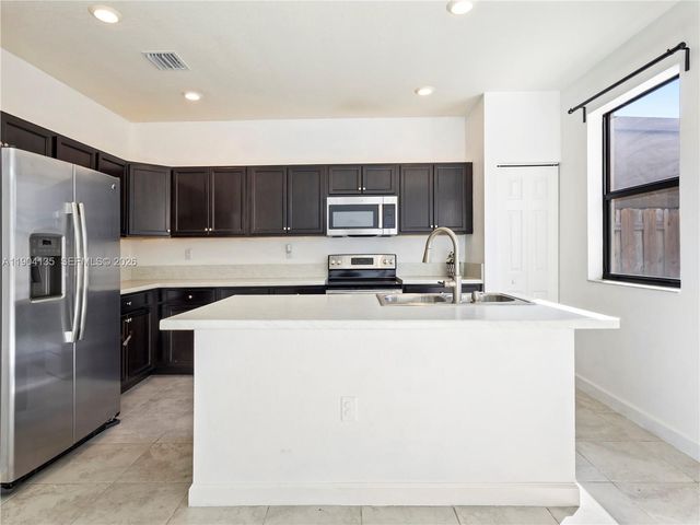 11410 SW 252nd Ter, Homestead, FL 33032