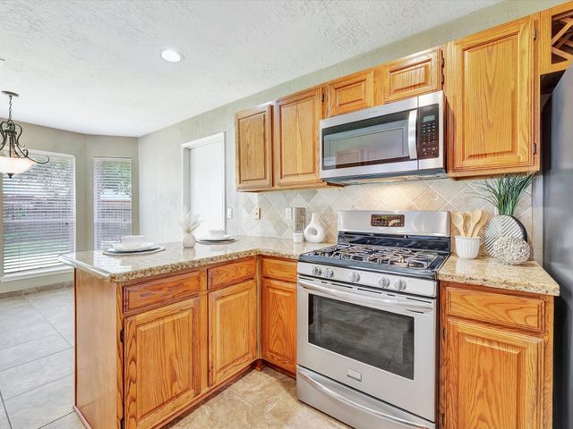 1227 Redwood Bough Lane, Houston, TX 77062