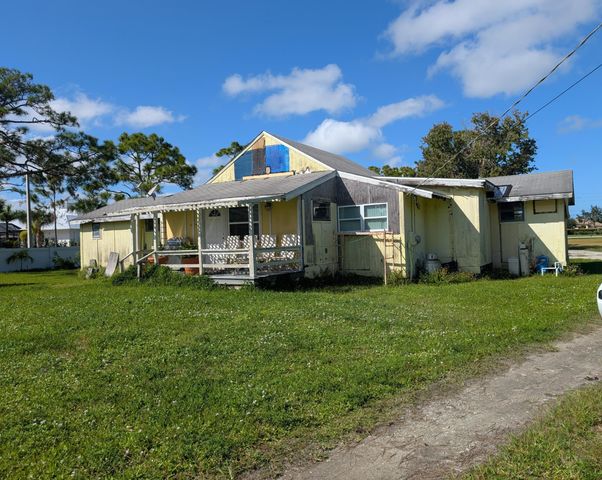 1500 SE Cove Road, Stuart, FL 34997