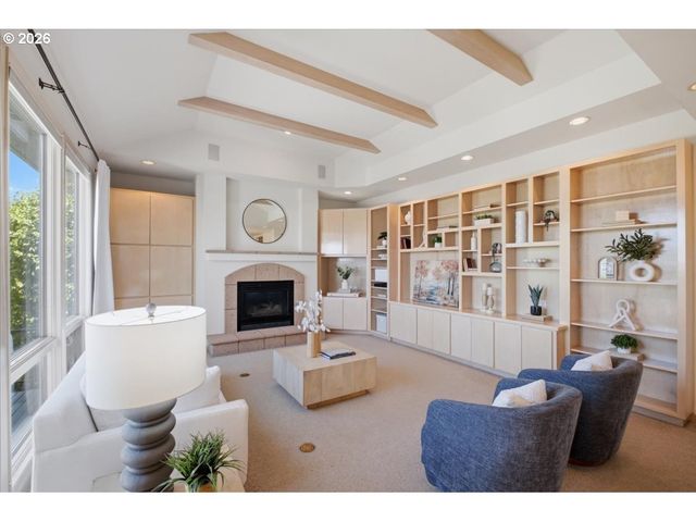 2469 CRESTMONT Cir, Salem, OR 97302