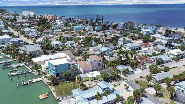 201 90TH AVENUE, Treasure Island, FL 33706