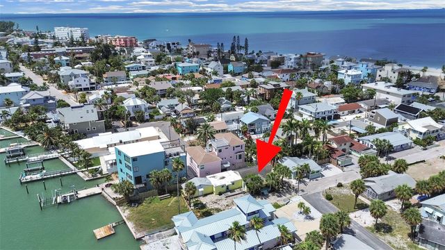 201 90TH AVENUE, Treasure Island, FL 33706