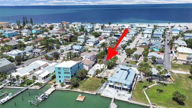 201 90TH AVENUE, Treasure Island, FL 33706