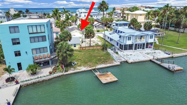 201 90TH AVENUE, Treasure Island, FL 33706