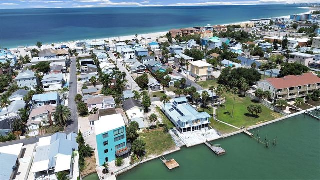201 90TH AVENUE, Treasure Island, FL 33706