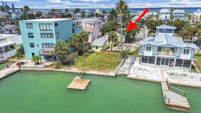 201 90TH AVENUE, Treasure Island, FL 33706